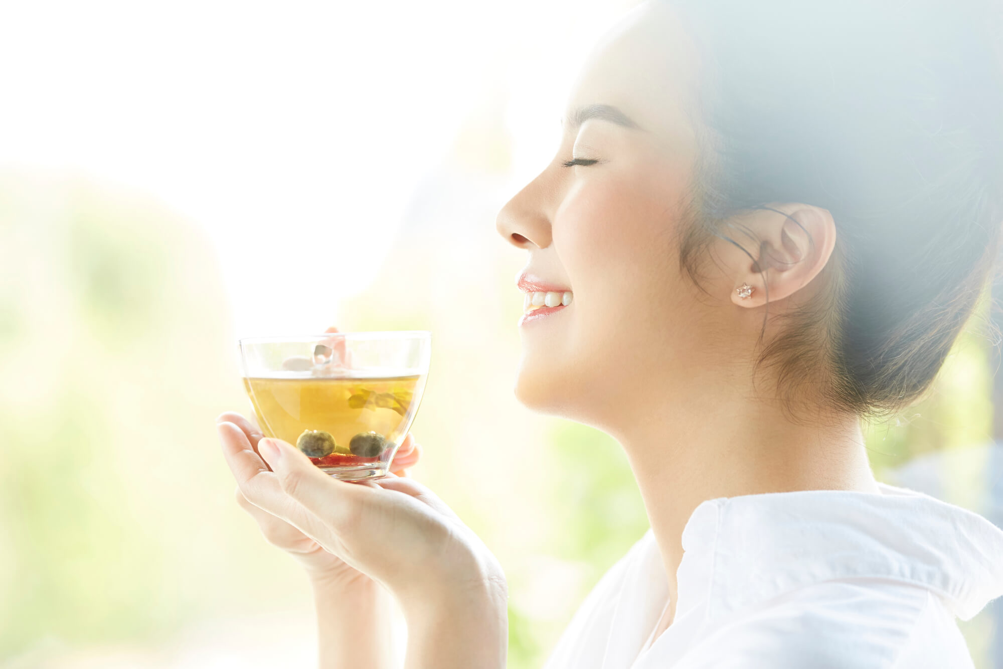 バストアップに効果があるとされているお茶や飲み物について紹介