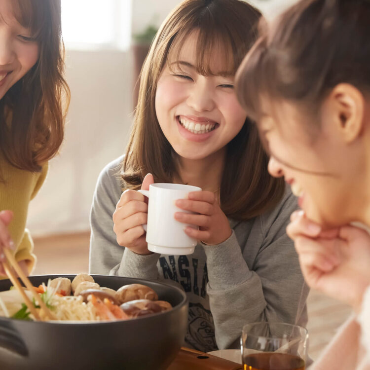 寒い季節にもぴったり！簡単バストアップ鍋