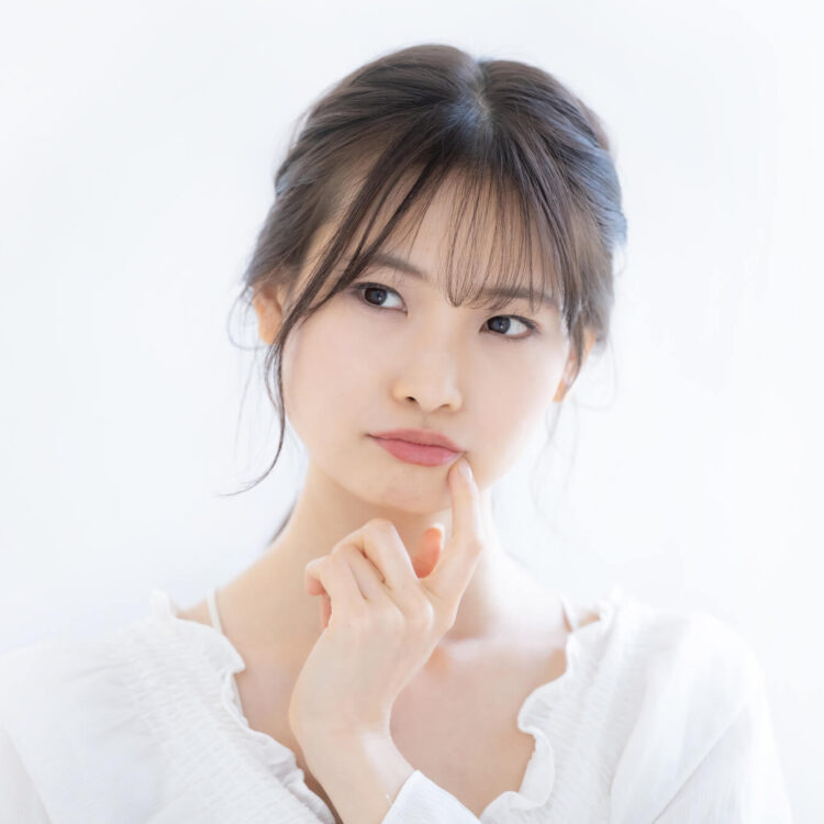 離れ乳の原因と対策