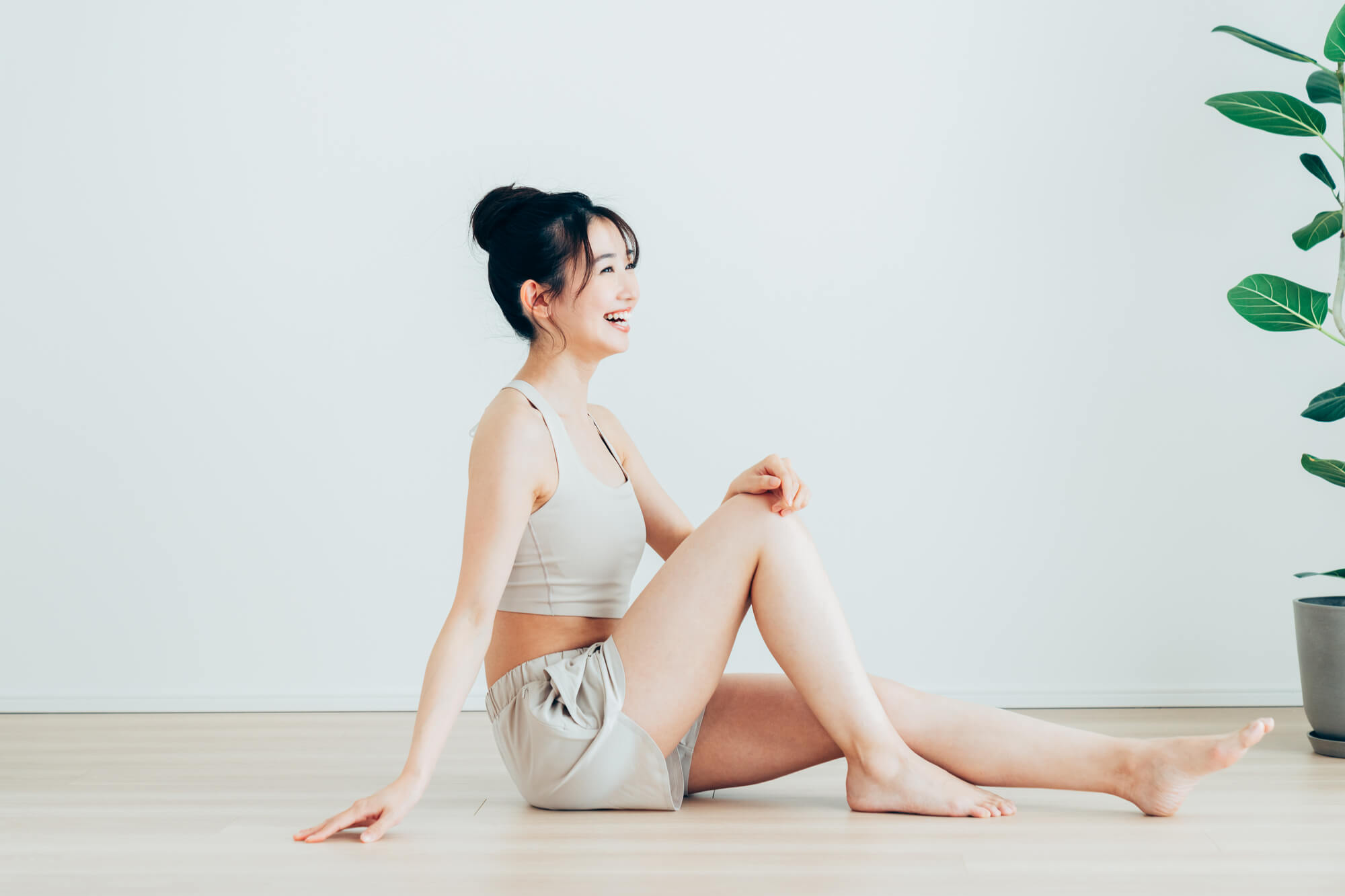 ヨガがバストアップに与える影響やご自宅で気軽に取り組めるおすすめのポーズを紹介