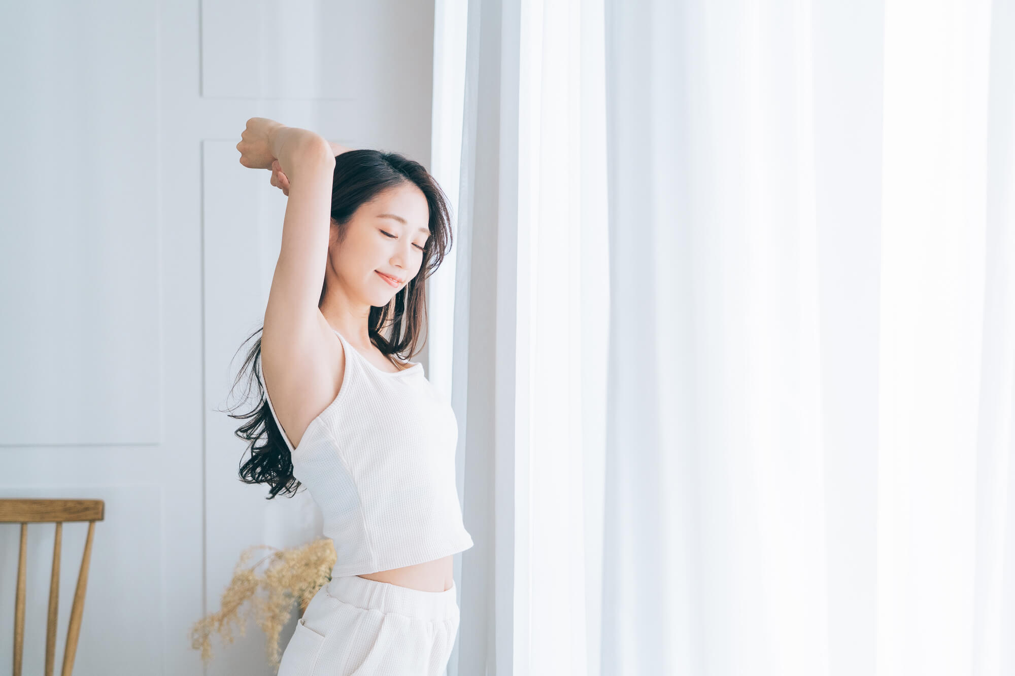 大人になってから胸を大きくするために大切な生活習慣や自宅でできるセルフケアについて解説