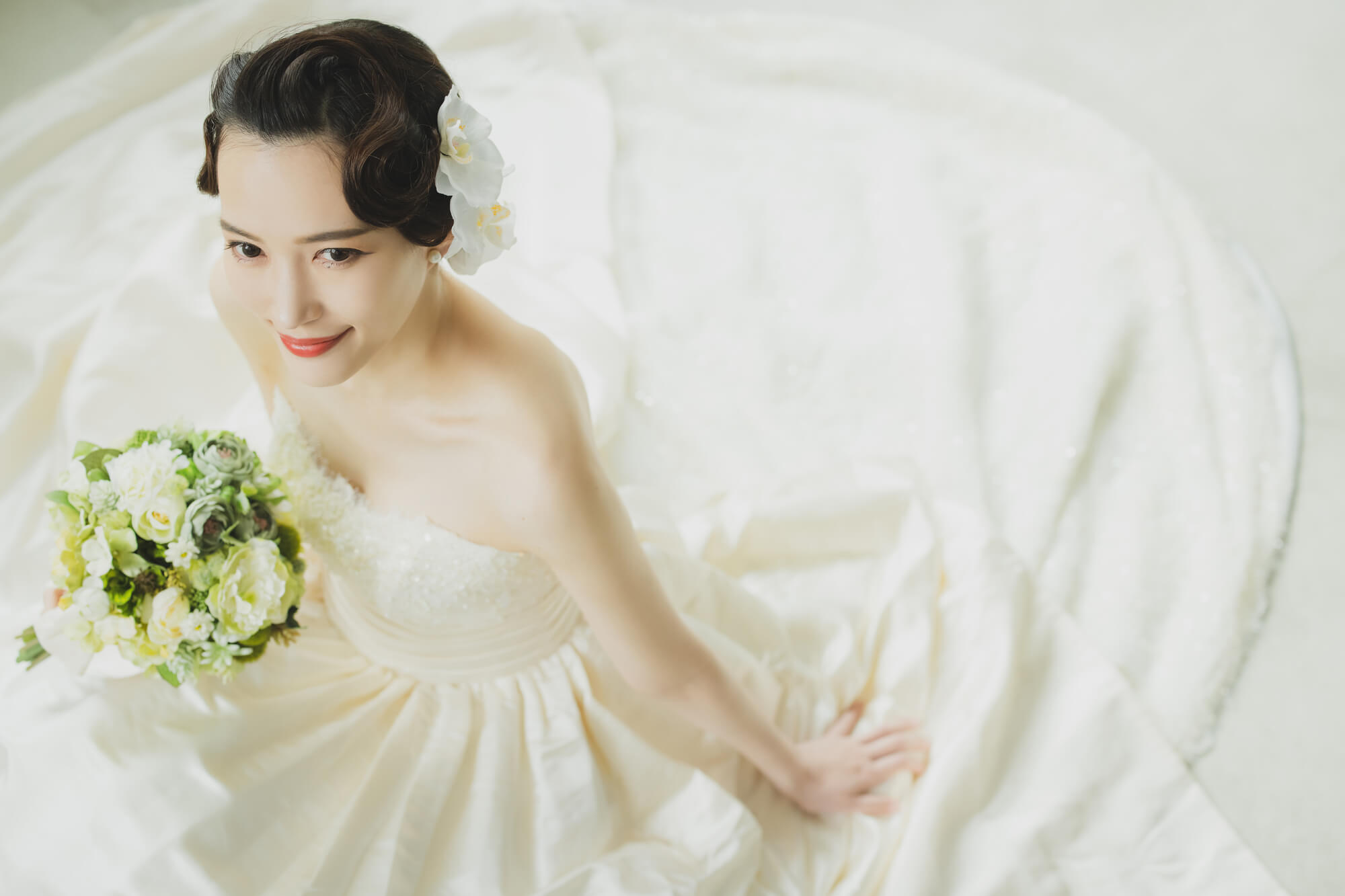 ブライダルインナーのサイズの測り方は？ぴったり合う選び方のコツも解説