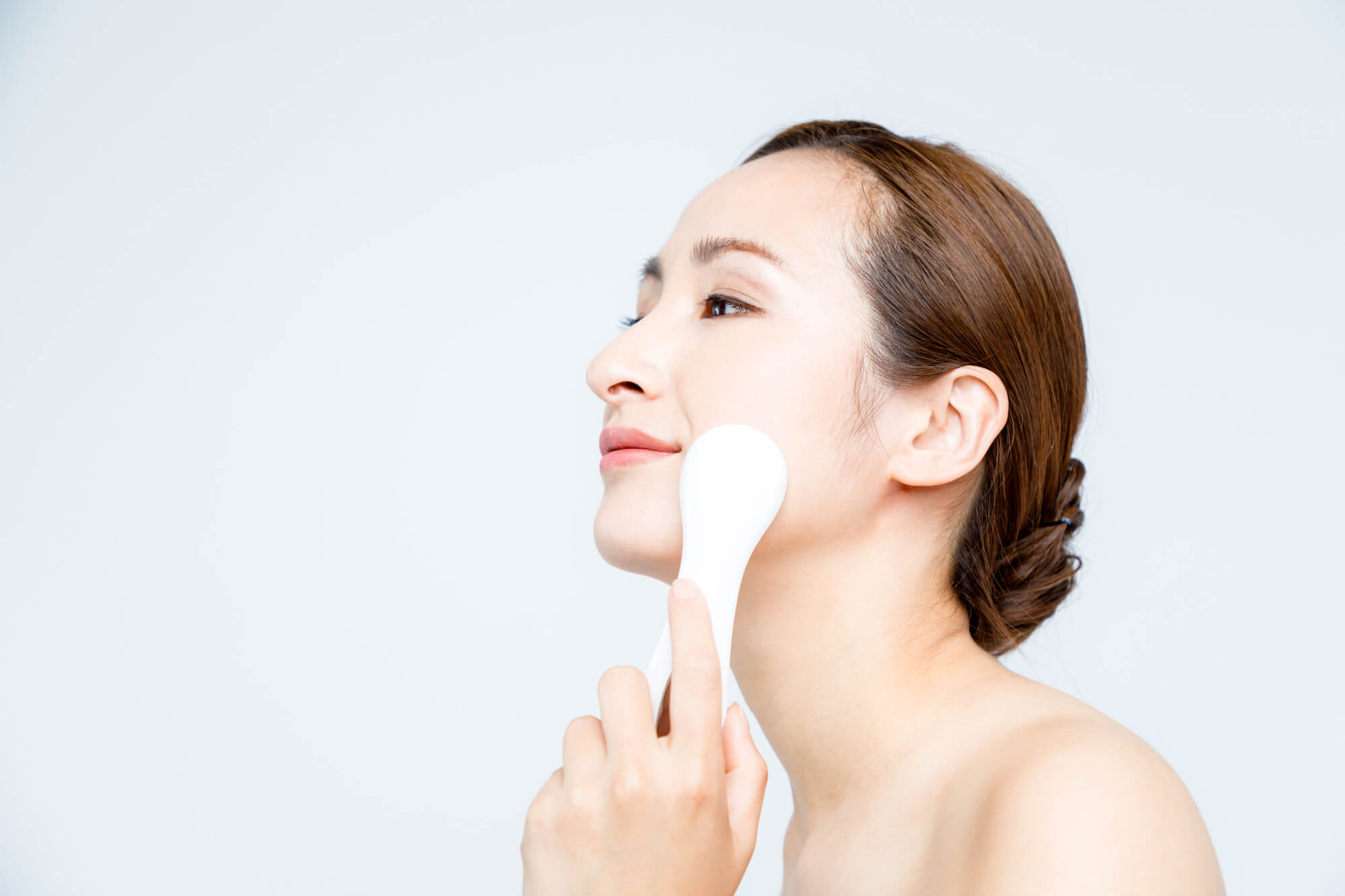 マイクロカレント美顔器の使い方