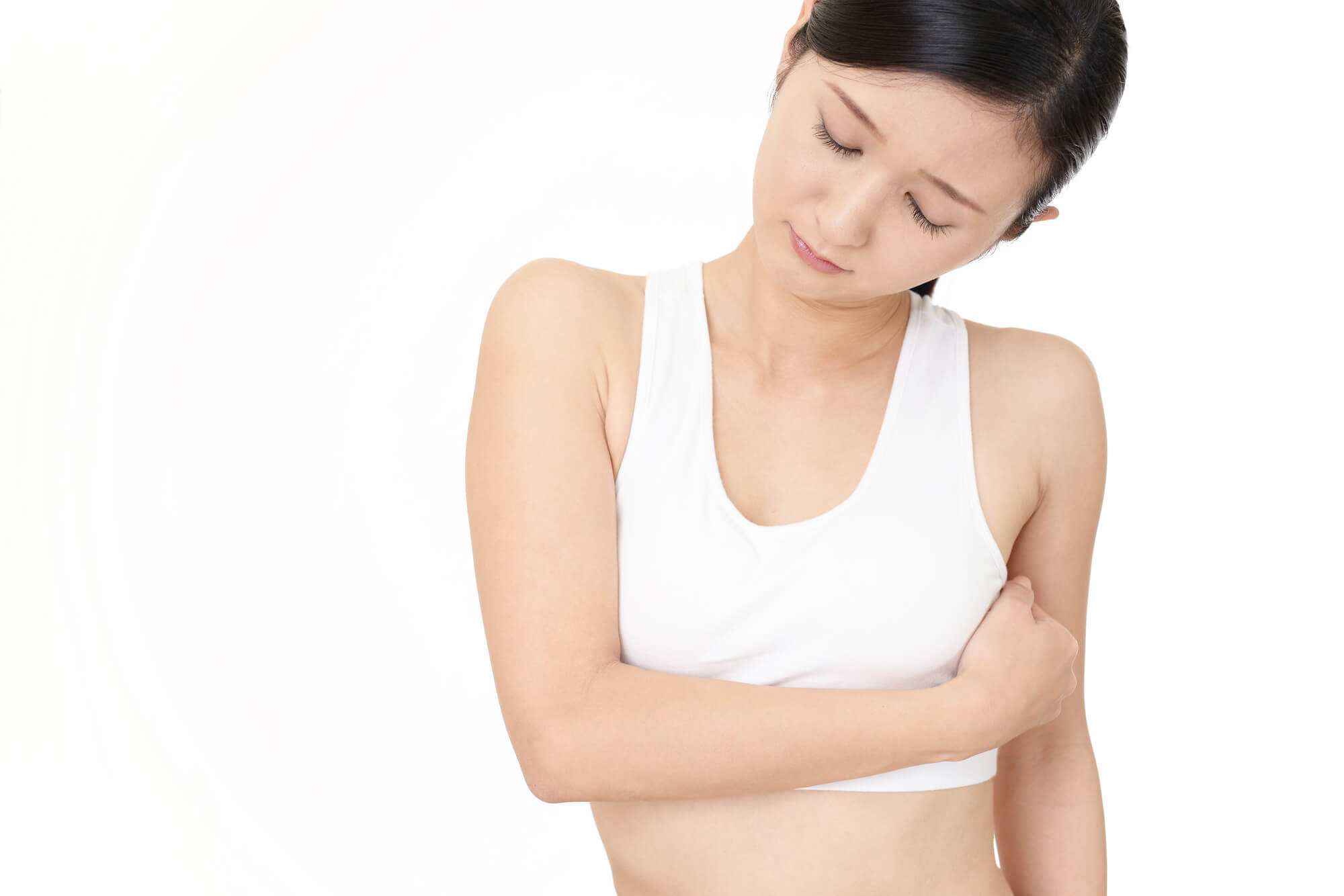 反り腰はバストアップに悪影響がある？