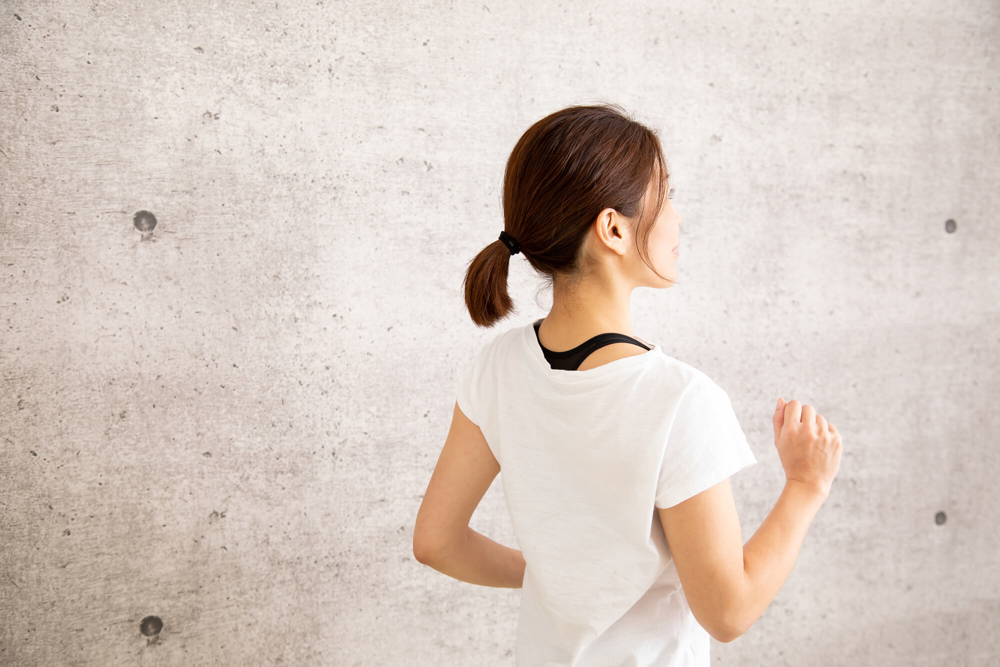 反り腰を改善するには？