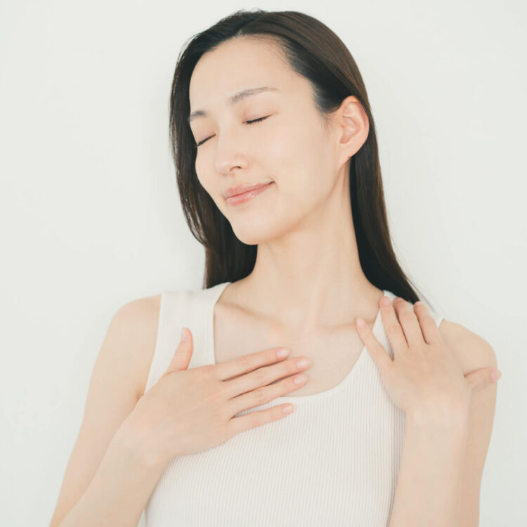 垂れ乳は改善できる？元に戻す方法はある？原因と対策を徹底解説