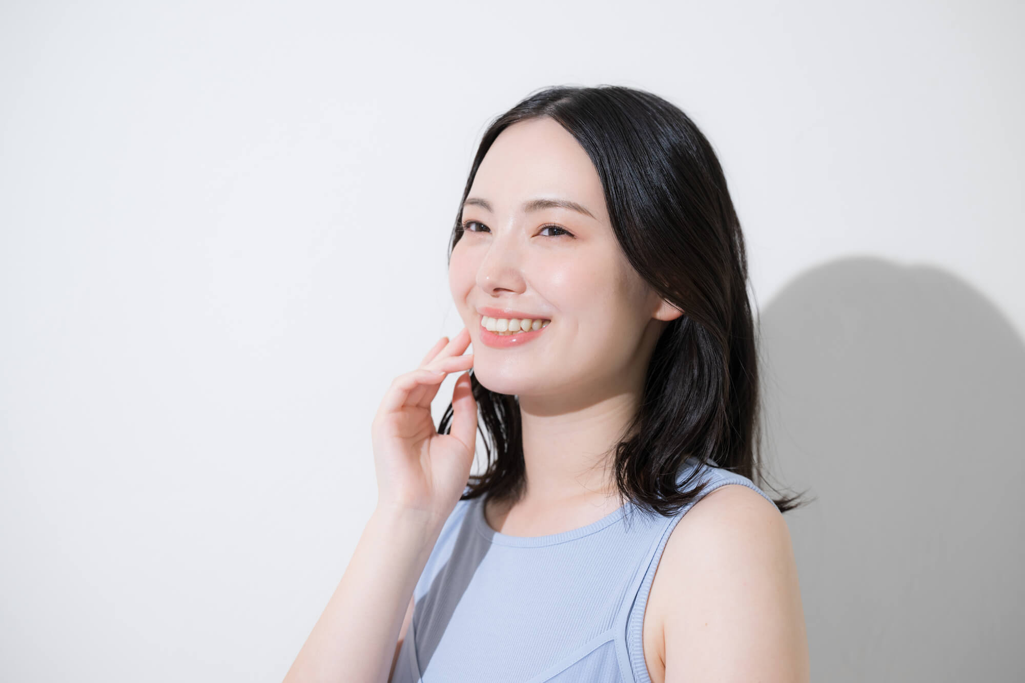 授乳後に胸がしぼむ原因と予防・改善に向けたセルフケアの方法について解説